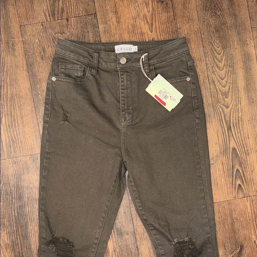 Cello Women's Distressed Green Lawson Skinny Jeans